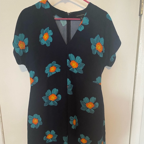 Banana Republic dress with pockets! - Picture 1 of 2